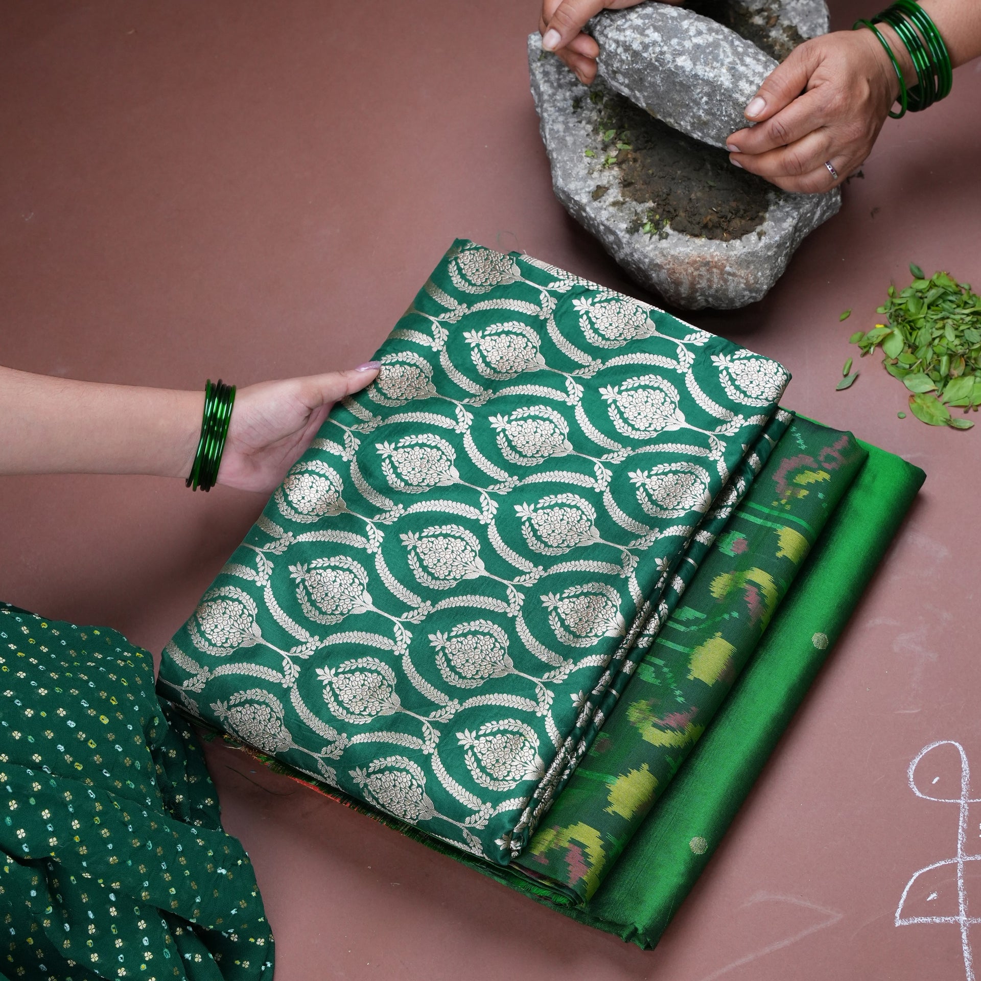 Dazzle at Your Mehndi Ceremony: Best Colour Combinations for Sarees