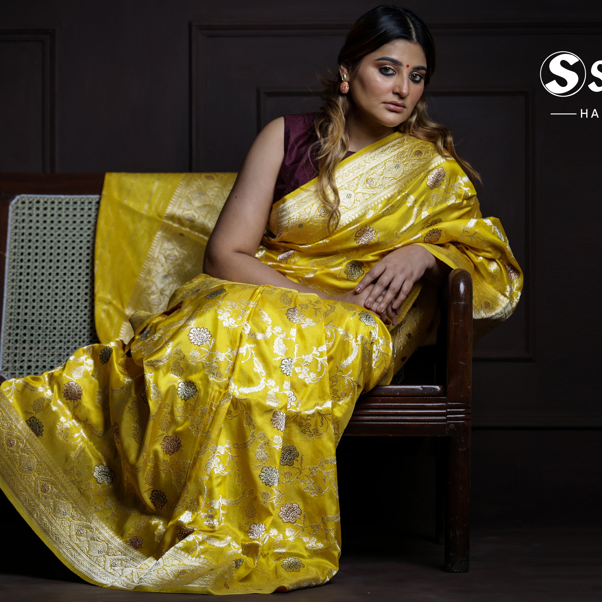 Finding the Perfect Saree Color for Your Skin Tone: A Comprehensive Guide