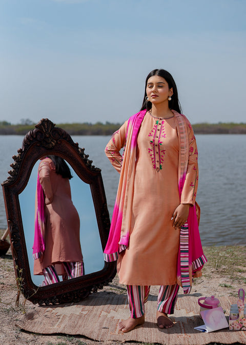 <img> Peach And Pink Cotton Kurta Set With Hand Embroidery