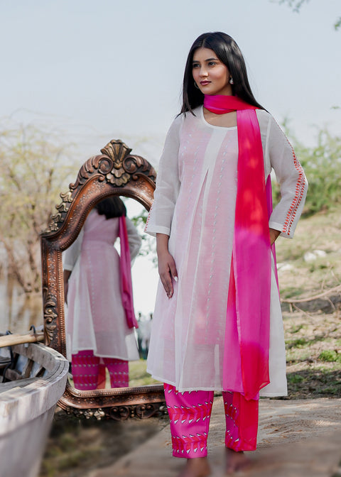 <img> White And Pink Cotton Kurta Set With Hand Embroidery