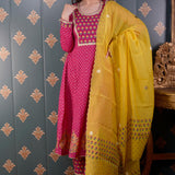 Pink Butti Chandary With Block Print Kurti Set