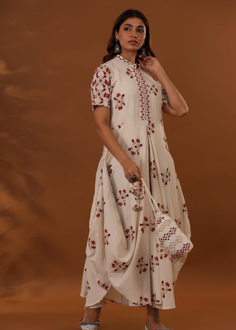 <img> White Double Side Drape Handcrafted Cotton Chola Dress