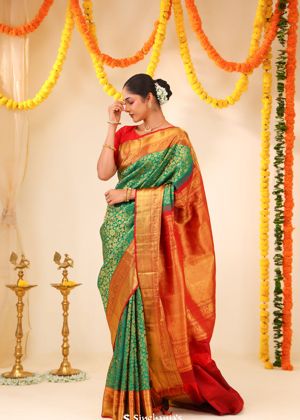 Cadmium Green Kanjivaram Silk Saree With Floral Jaal Weaving