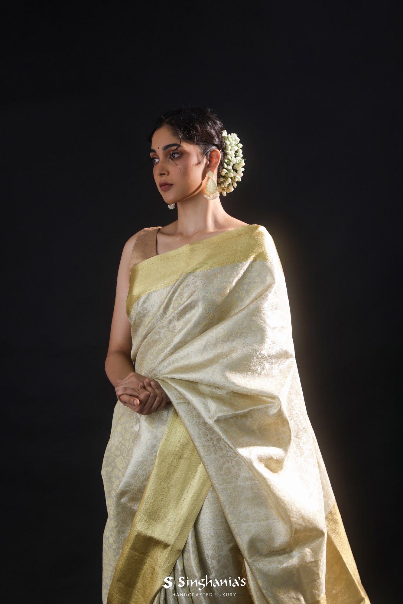 Pastel Off-White Tissue Kanjivaram Silk Saree With Jaal Weaving