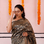 Abbey Black Banarasi Silk Saree With Floral Jaal Design