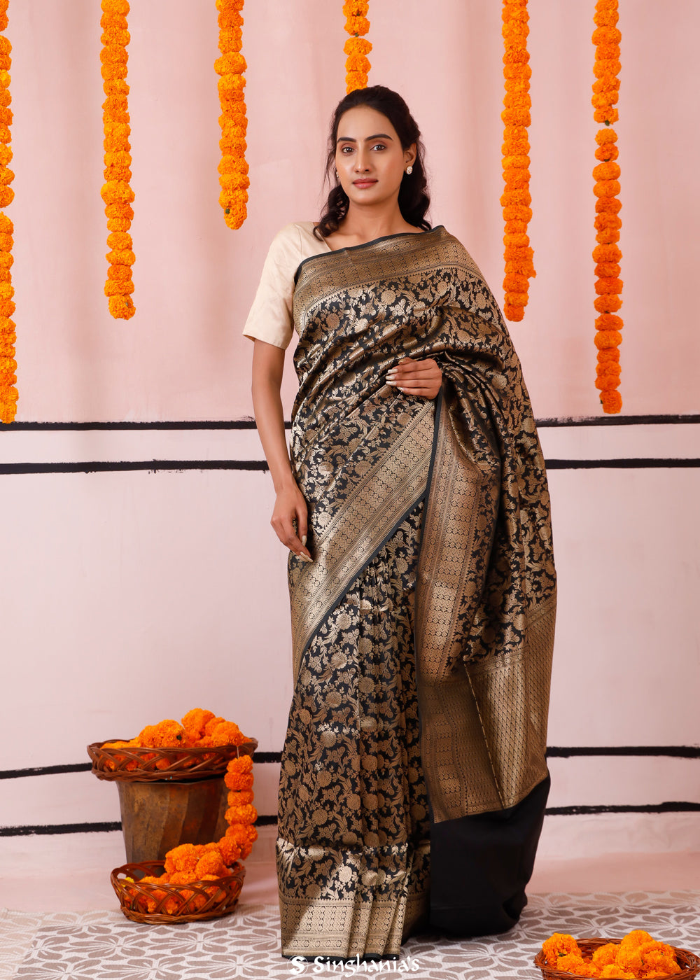 Abbey Black Banarasi Silk Saree With Floral Jaal Design