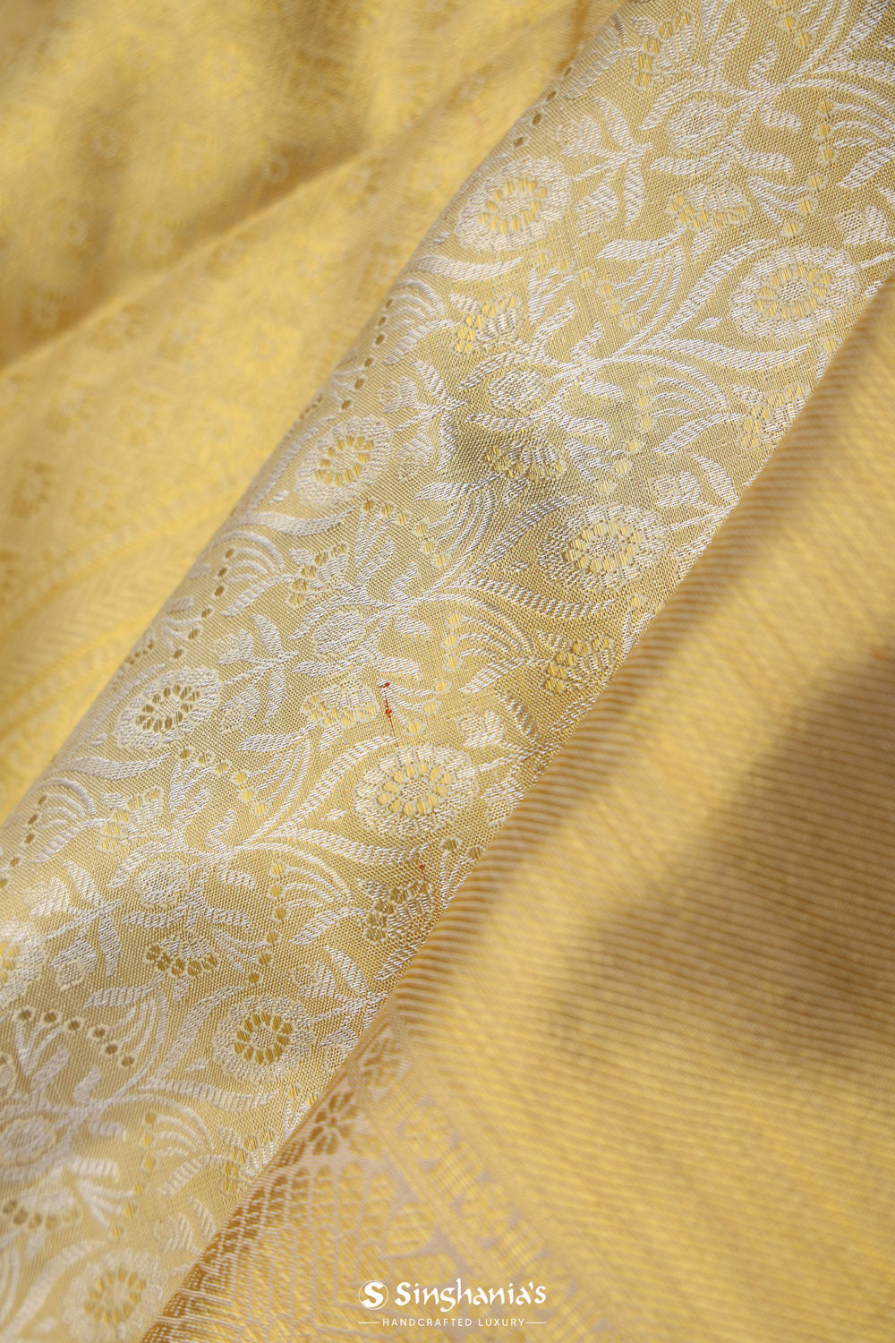 Vanilla Gold Jaali Kanjivaram Silk Saree