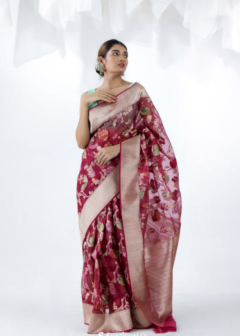 <img> Pale Purple Jamdani Banarasi Silk Saree With Floral Design