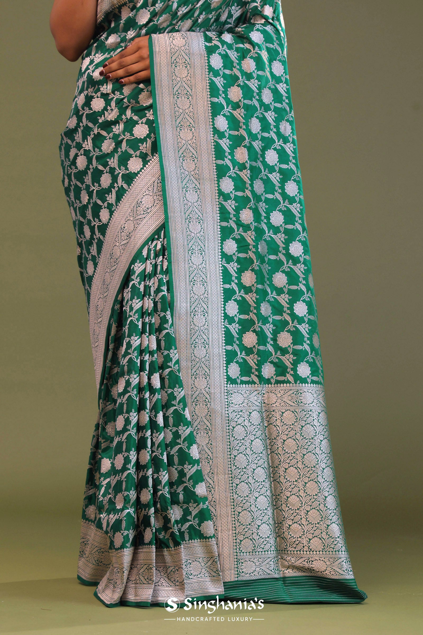 Dark Green Banarasi Saree With Leaf Jaal