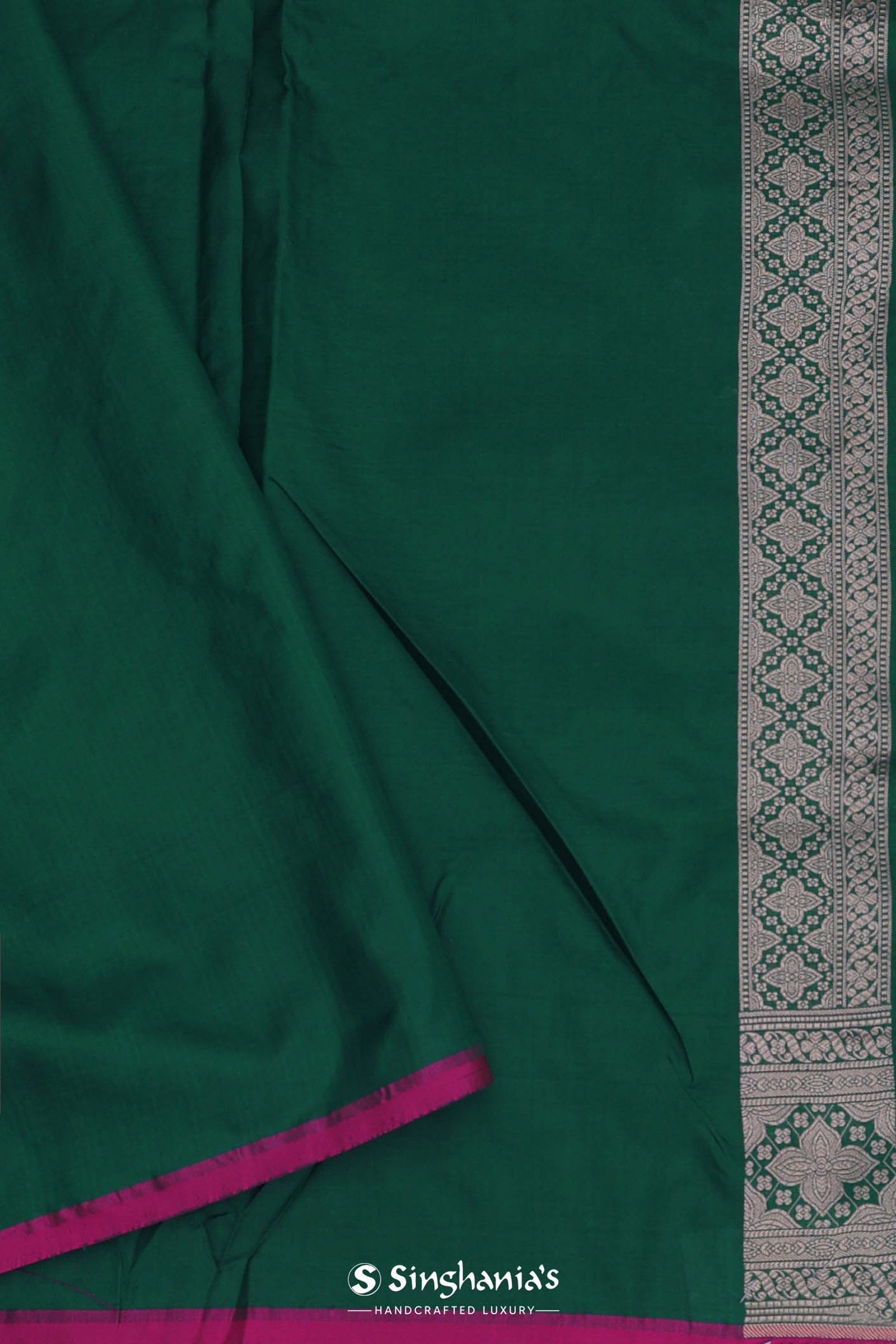 Green Banarasi Saree With Edge Contrast Gold Zari Border