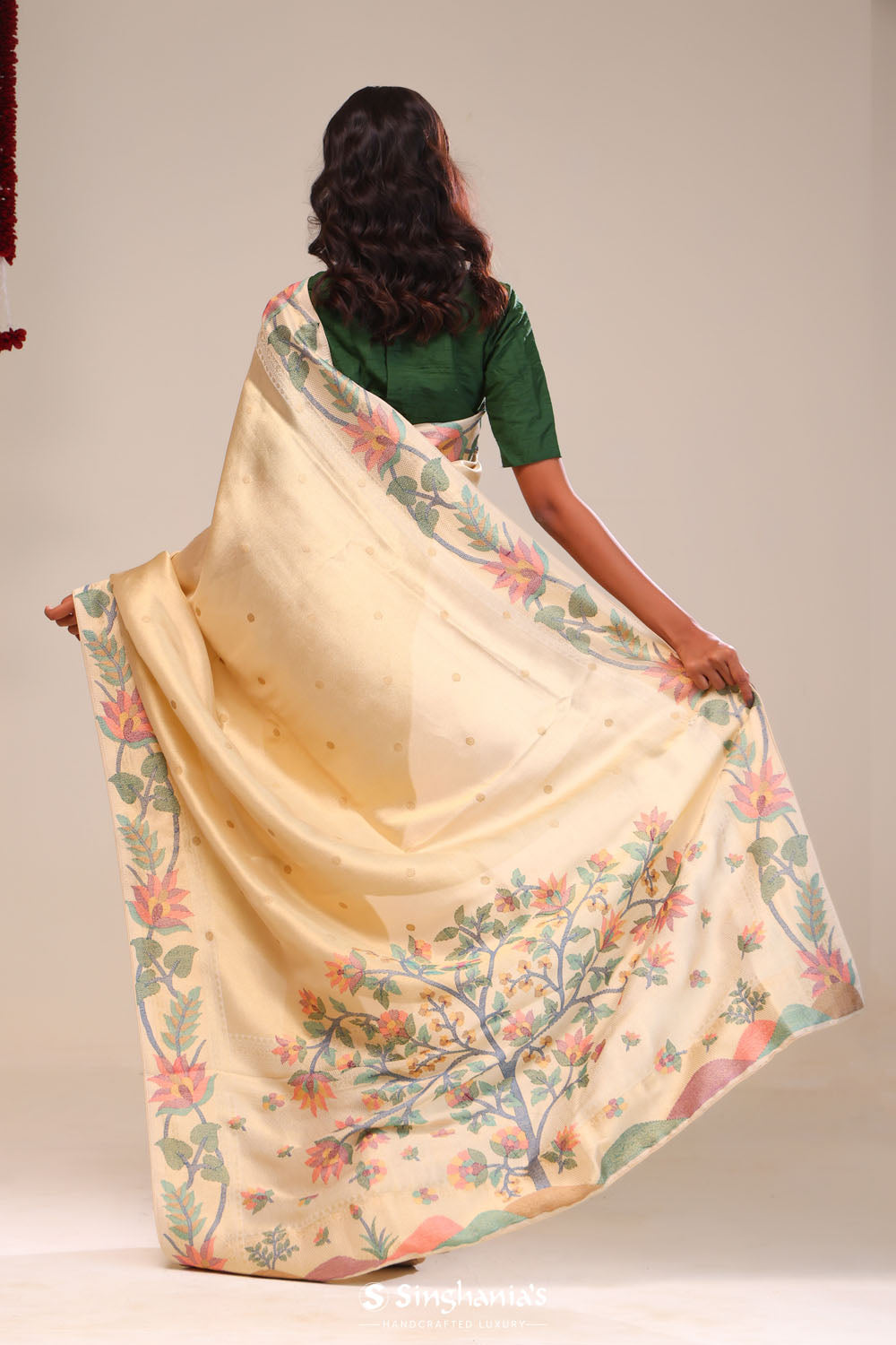 Light Gold Tissue Saree With Threadwork Embroidery