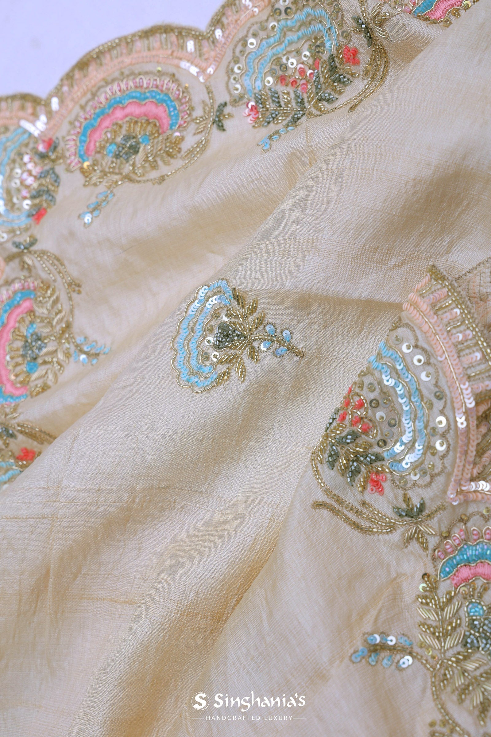 Cream Organza Embroidery Saree With Scallop Border
