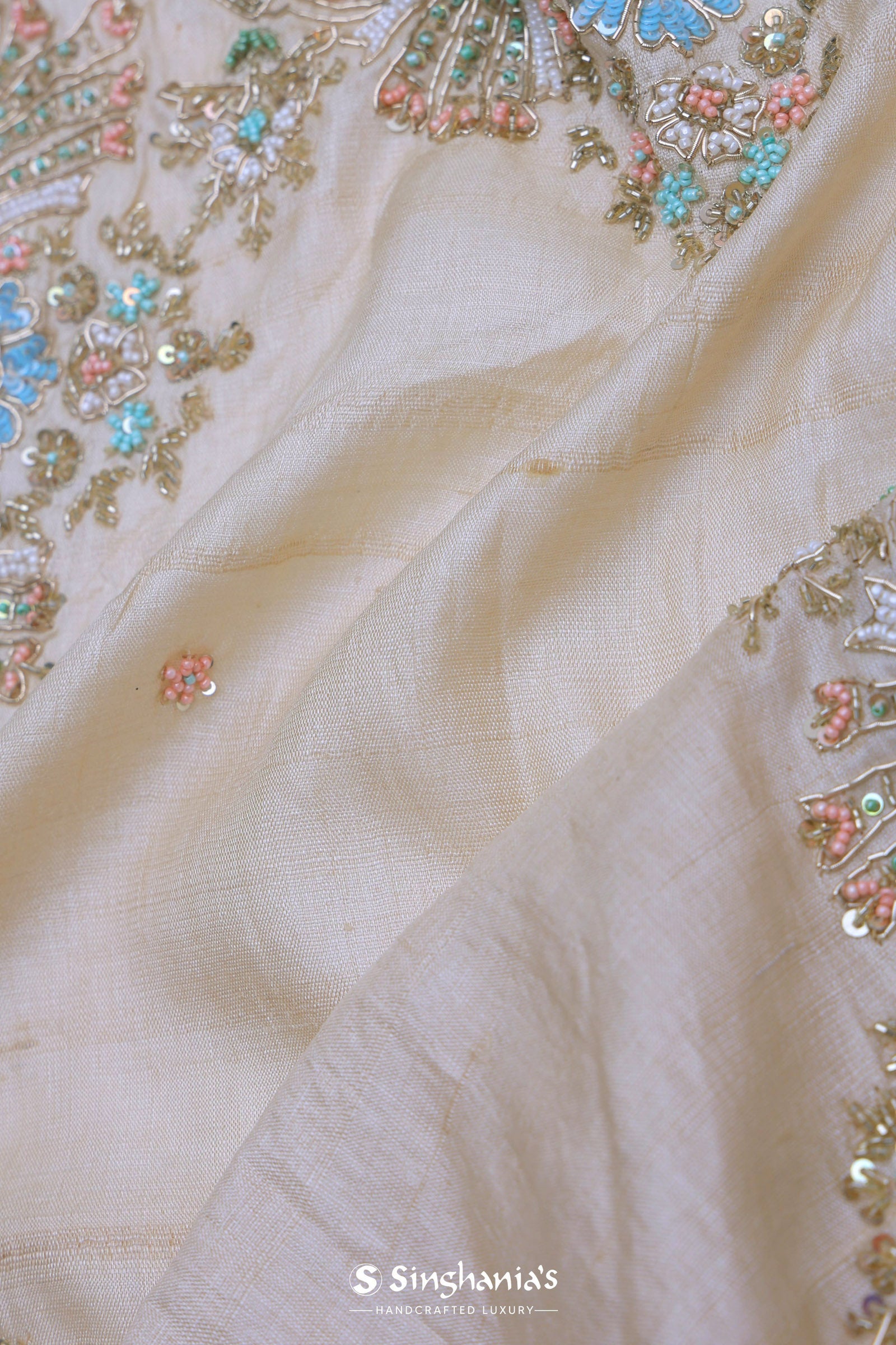Cream Organza Embroidery Saree With Scallop Border