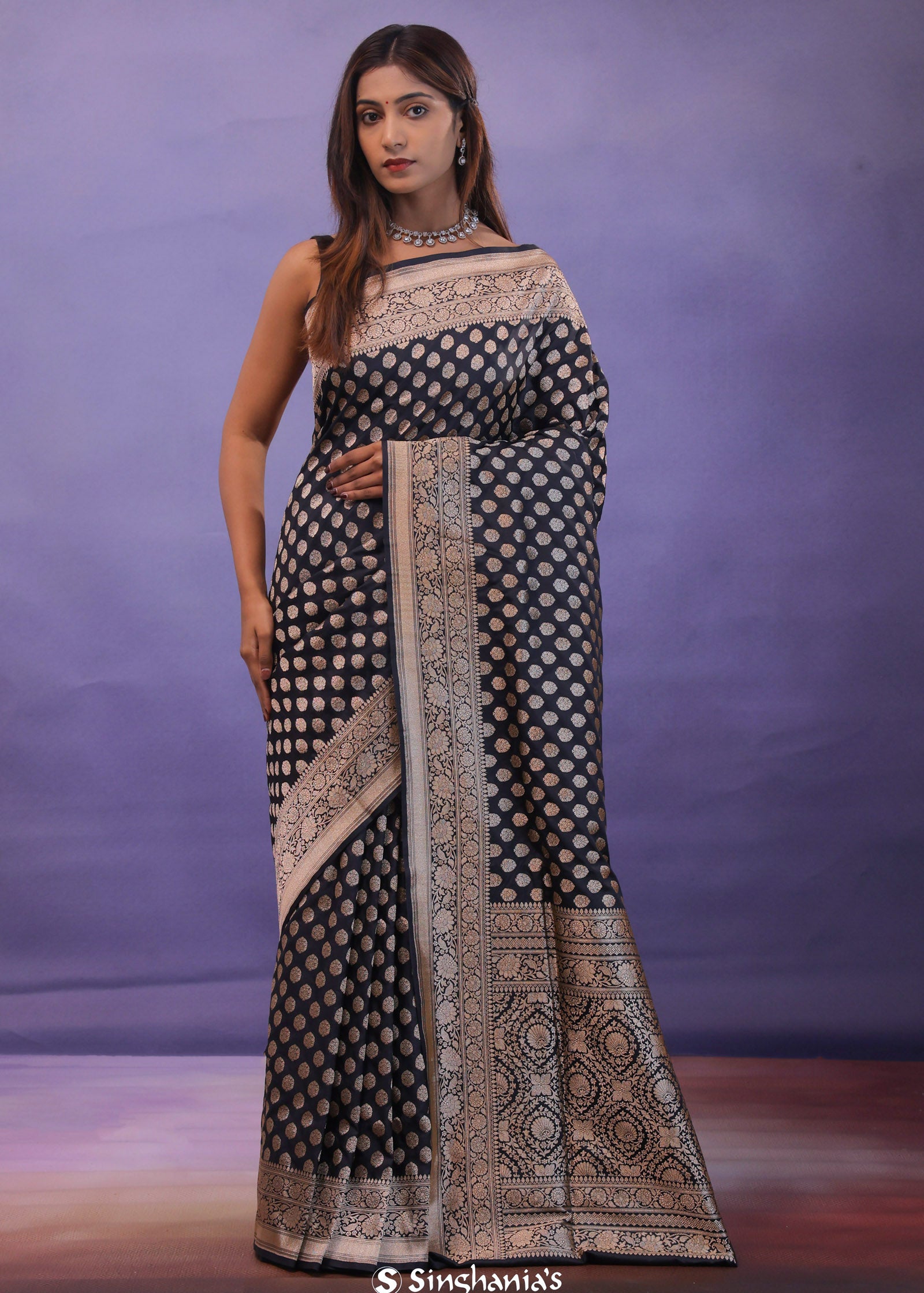 Black Banarasi Silk Saree Gold Zari Border And Butti'S