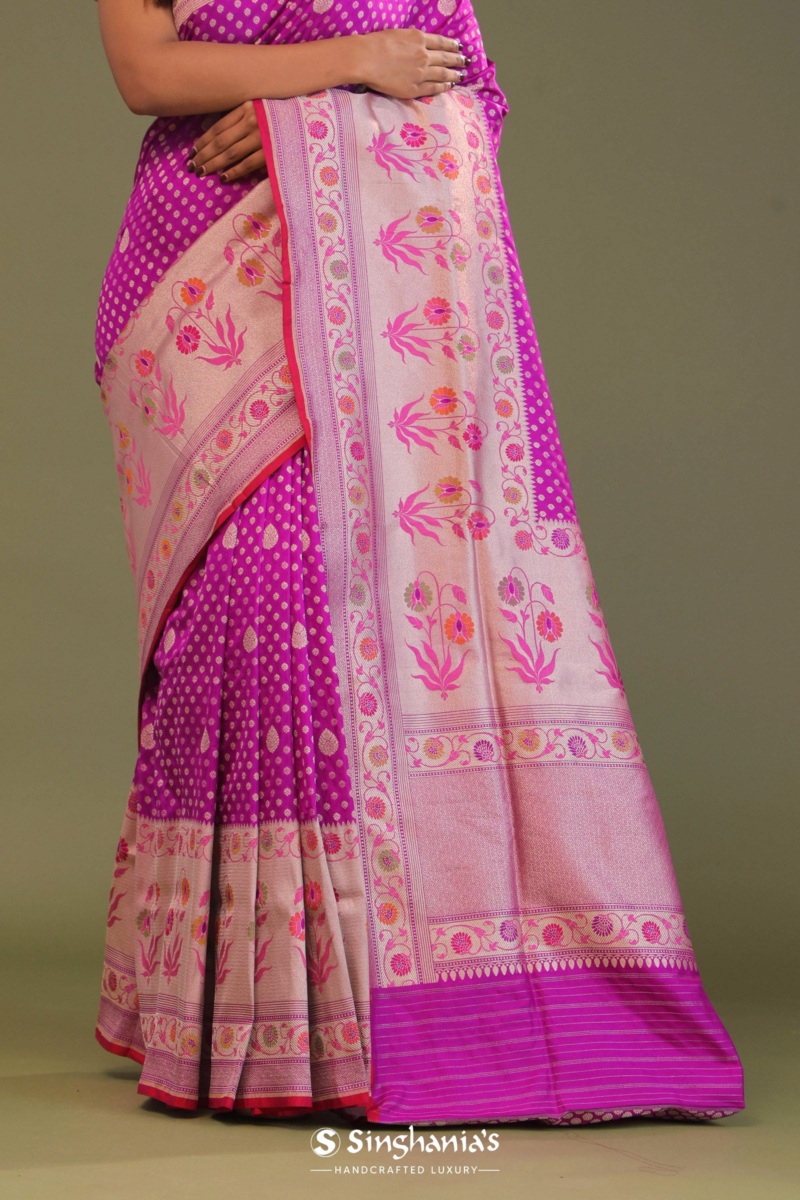 Fushcia Purple Banarasi Saree With Jamdani Pallu And Border Weaving