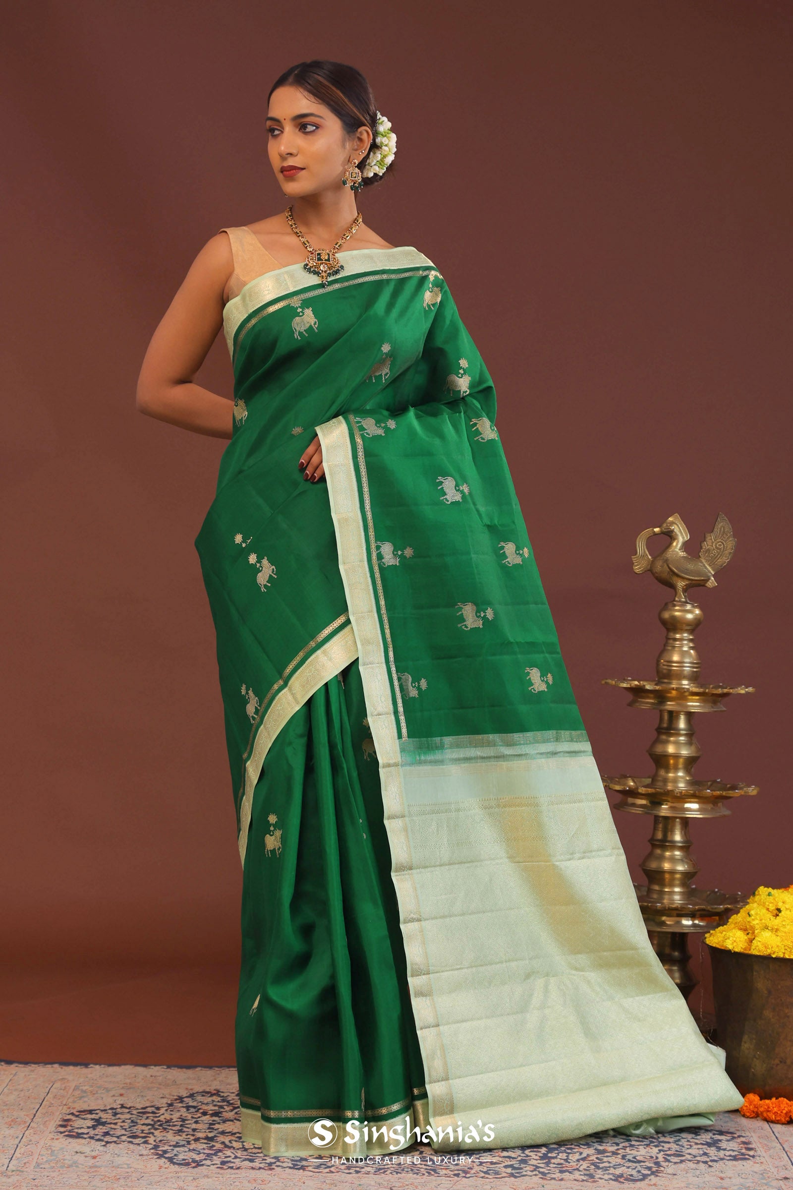 Bottle Green Kanjivaram Saree With Pistachio Border