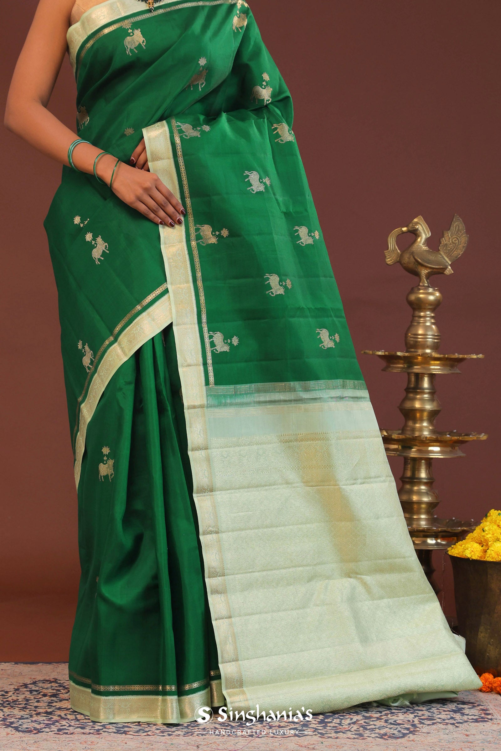 Bottle Green Kanjivaram Saree With Pistachio Border