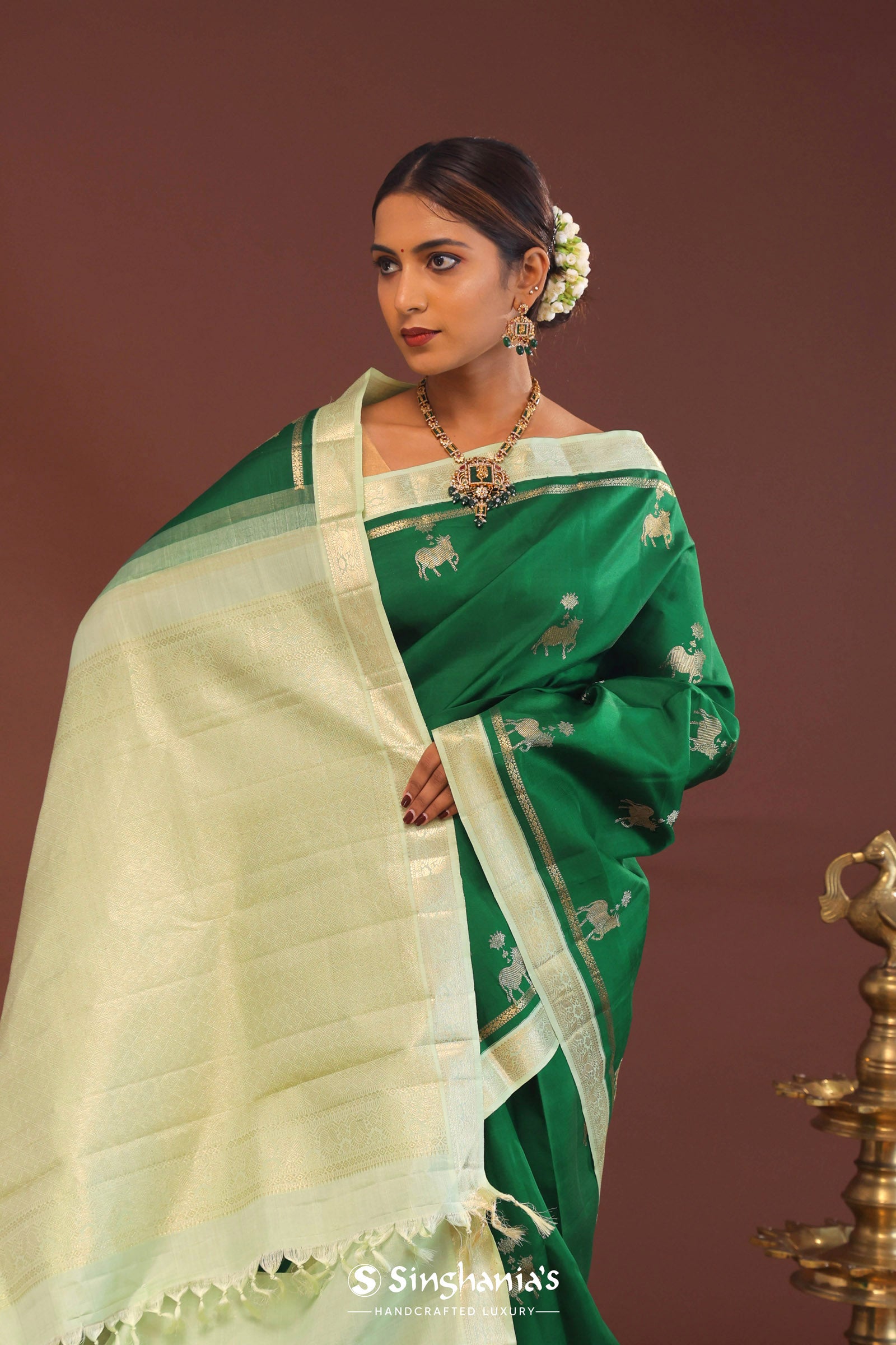 Bottle Green Kanjivaram Saree With Pistachio Border