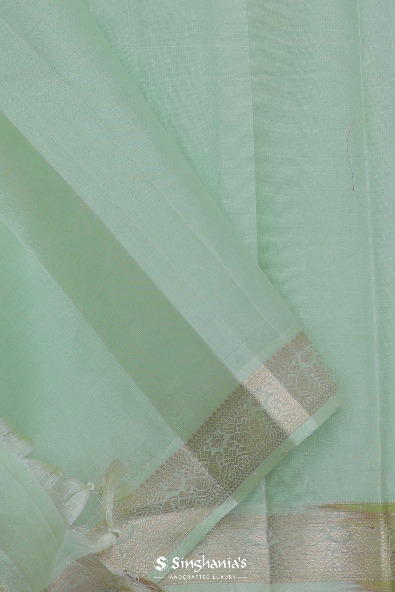 Bottle Green Kanjivaram Saree With Pistachio Border