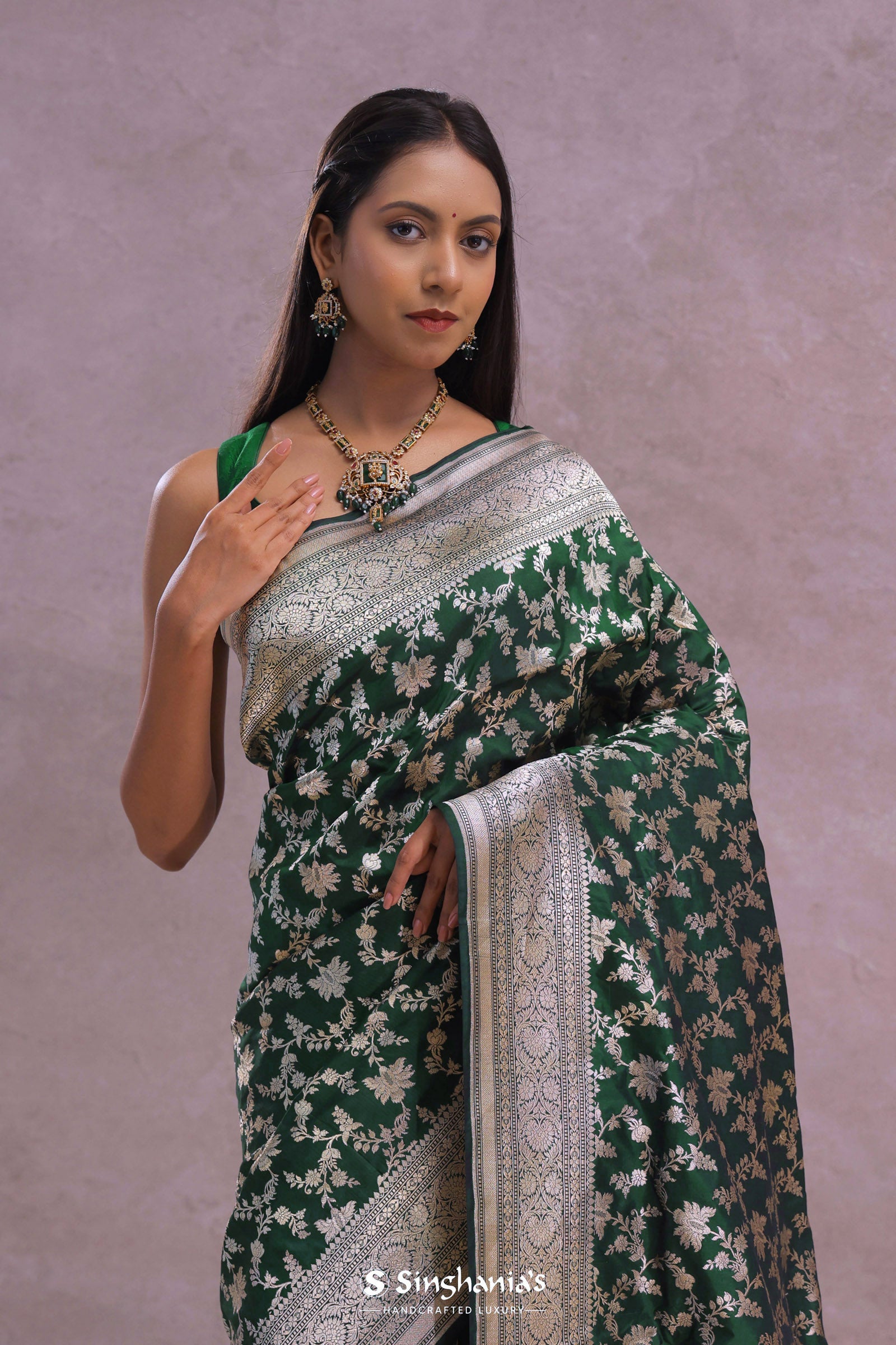 Dark Green Banarasi Silk Saree With Contrast Border