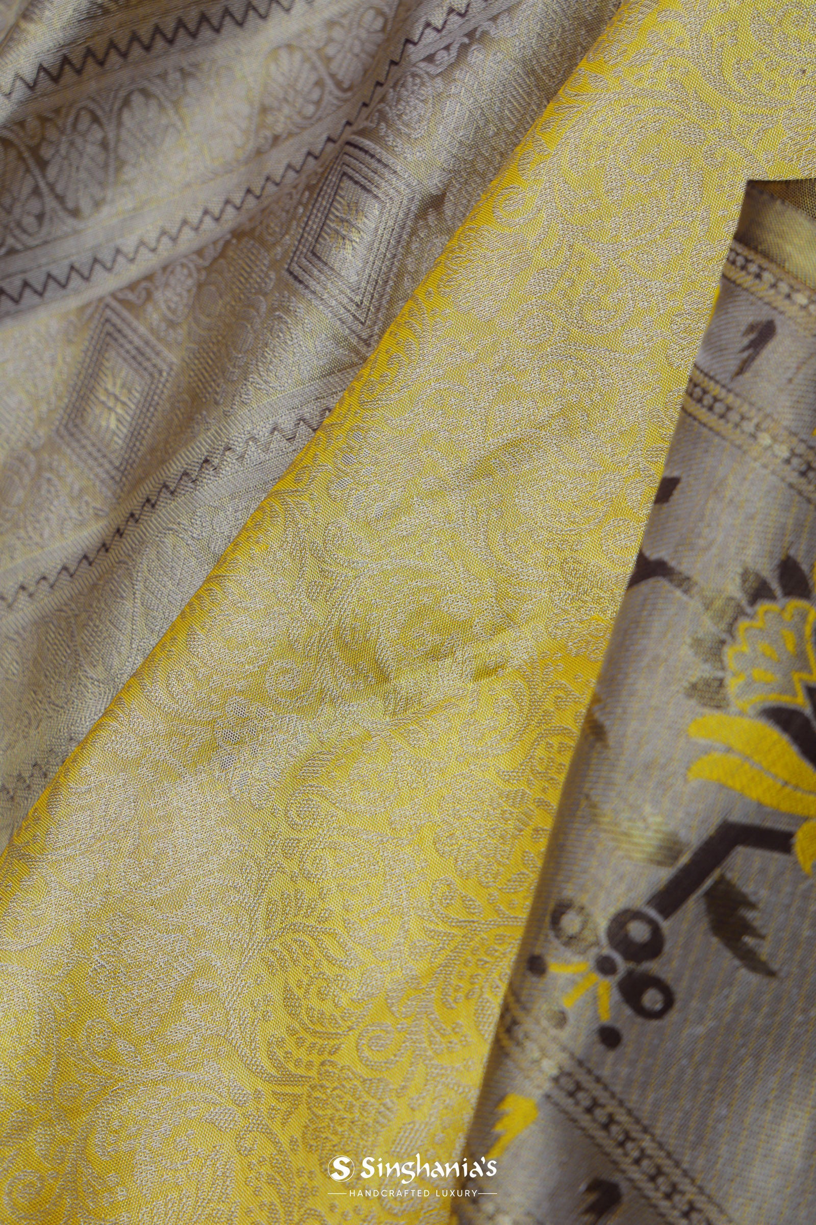 Golden Kanjivaram Tissue Saree With Contrast Green Border