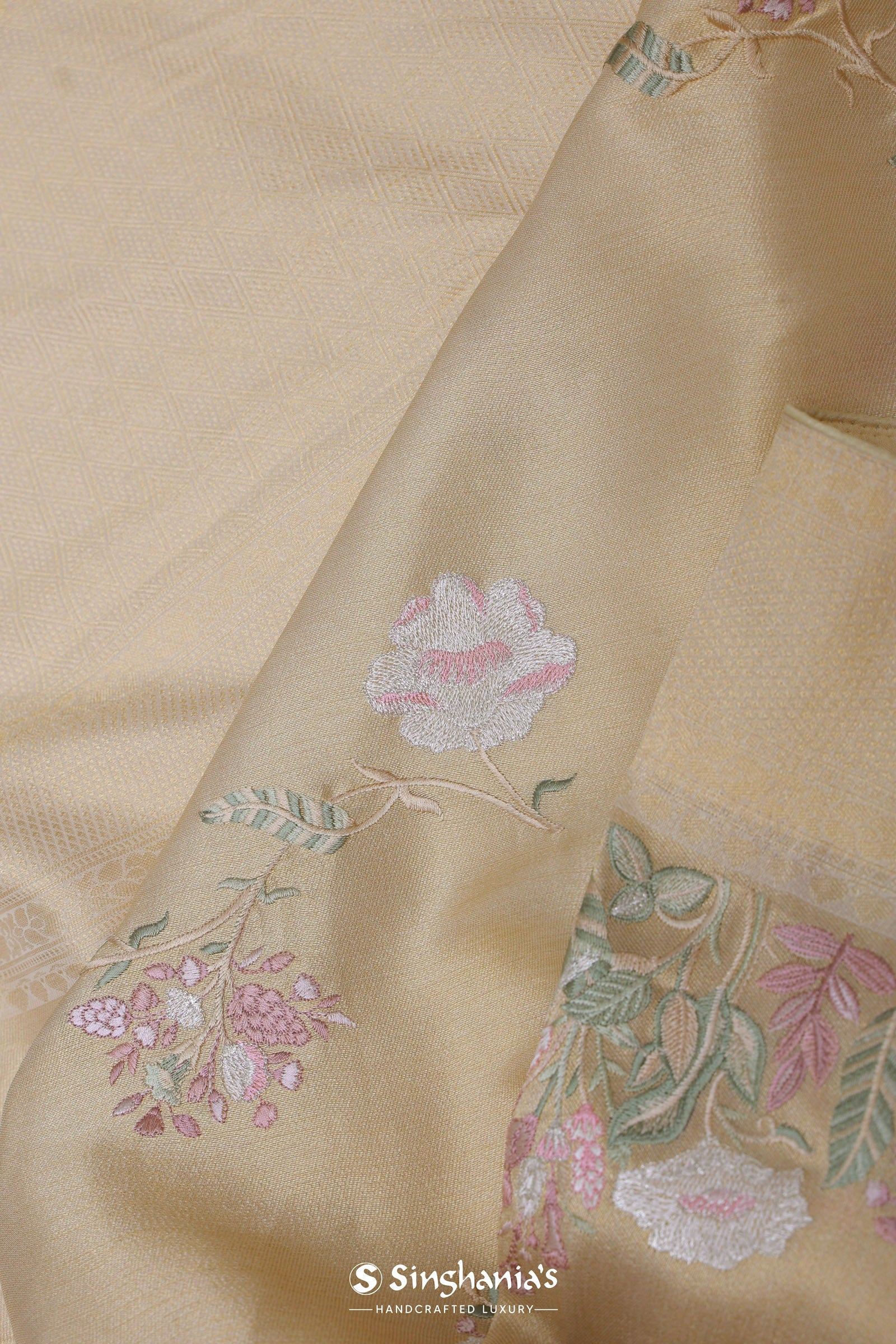 Soft Beige Soft Kanchi Silk Saree With Floral Butti