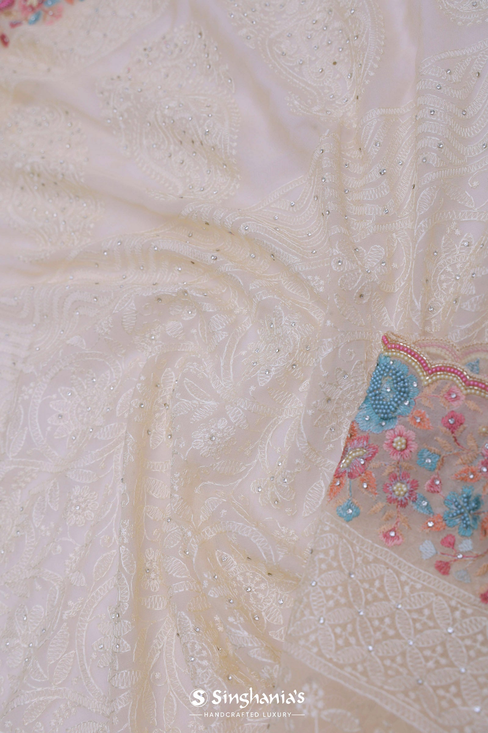 Cream Georgette Embroidery Saree With Scallop Border