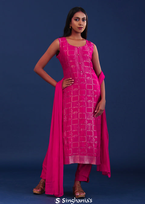 <img> Rich Pink Banarsi Silk Kurti Set