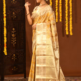 Yellow-Gold With Checked Zari Weave Pallu Kanjivaram Silk Saree