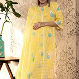 Yellow Printed Cotton Kurta Set With Floral Pattern