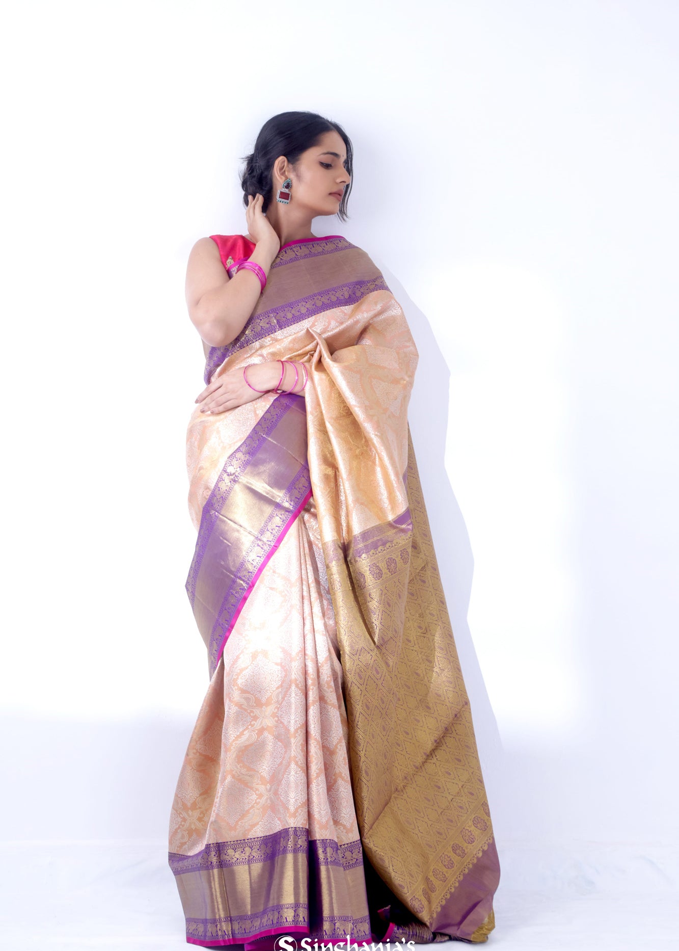 Salmon Peach Kanjivaram Silk Saree With Floral Buttas Weaving