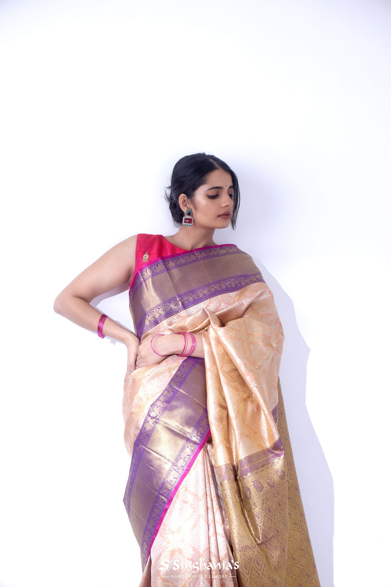 Salmon Peach Kanjivaram Silk Saree With Floral Buttas Weaving
