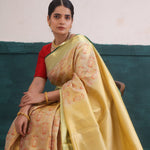 Golden Crest Dual Tone Kanjivaram Silk Saree With Floral Jaal Weaving