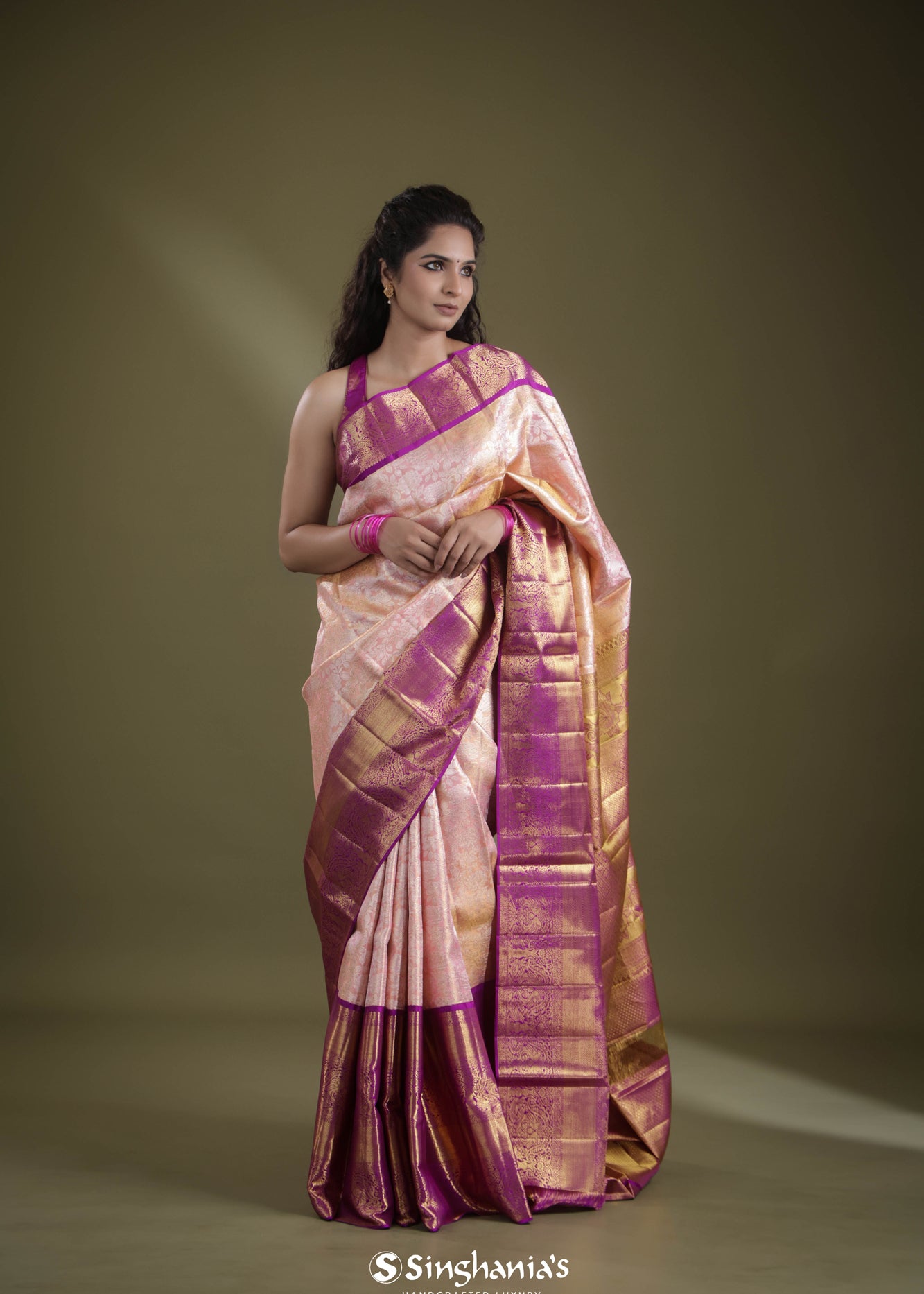 Spanish Pink Kanjivaram Silk Saree With Floarl Jaal Weaving