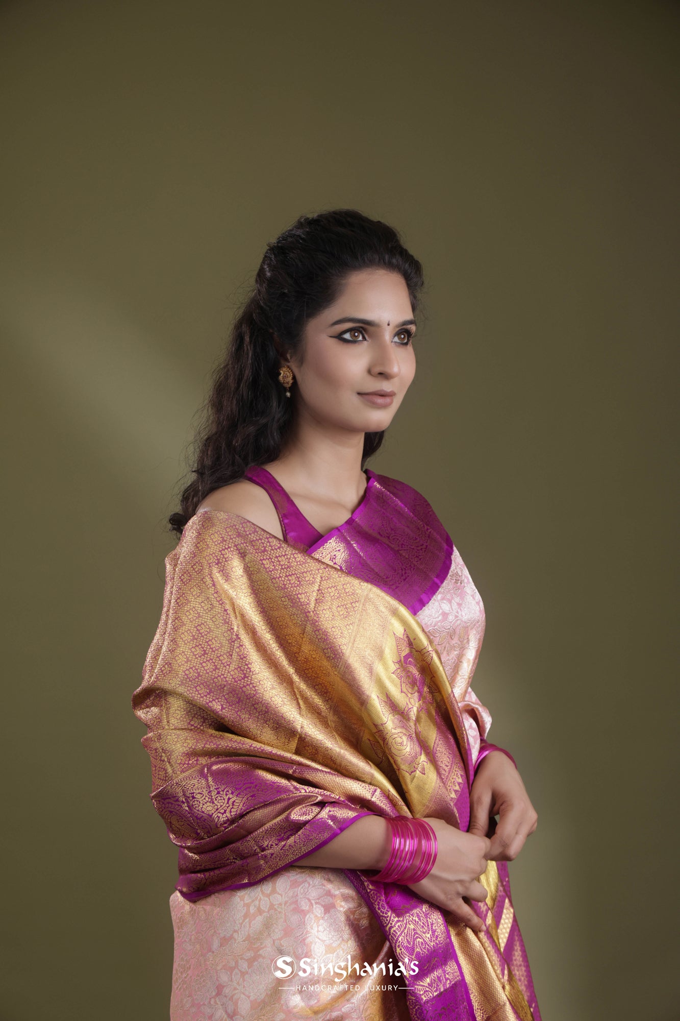 Spanish Pink Kanjivaram Silk Saree With Floarl Jaal Weaving