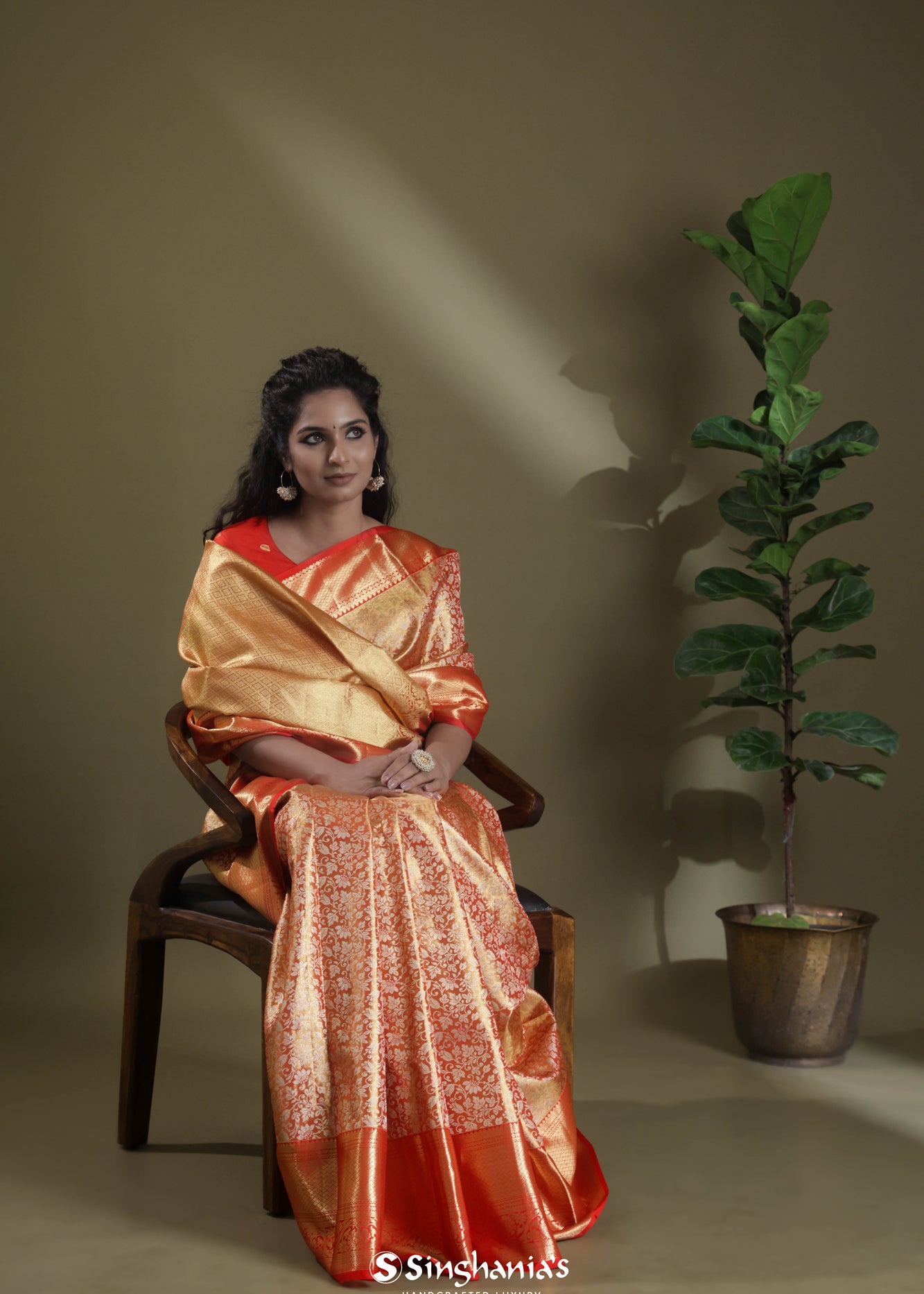 Gold-Red Tissue Kanjivaram Saree With Floral Jaal Weaving