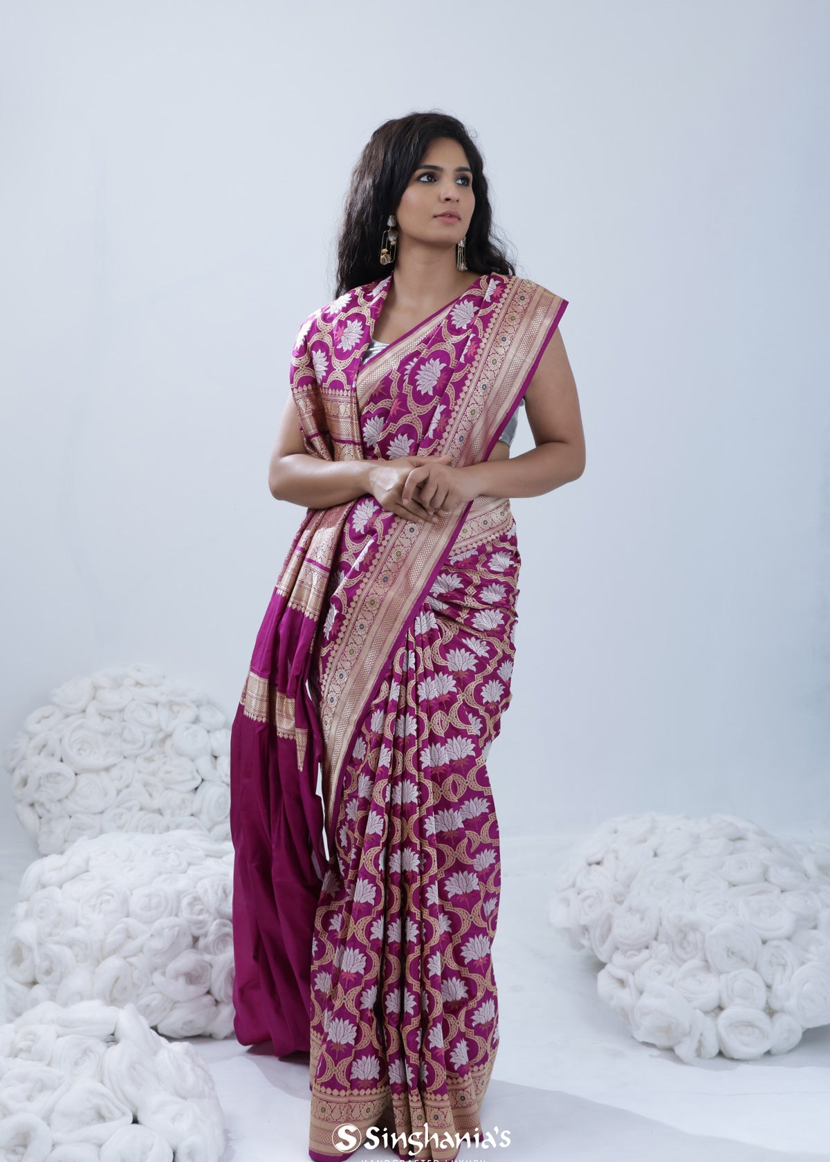 Traffic Purple Banarasi Silk Saree With Floral Ogival Weaving