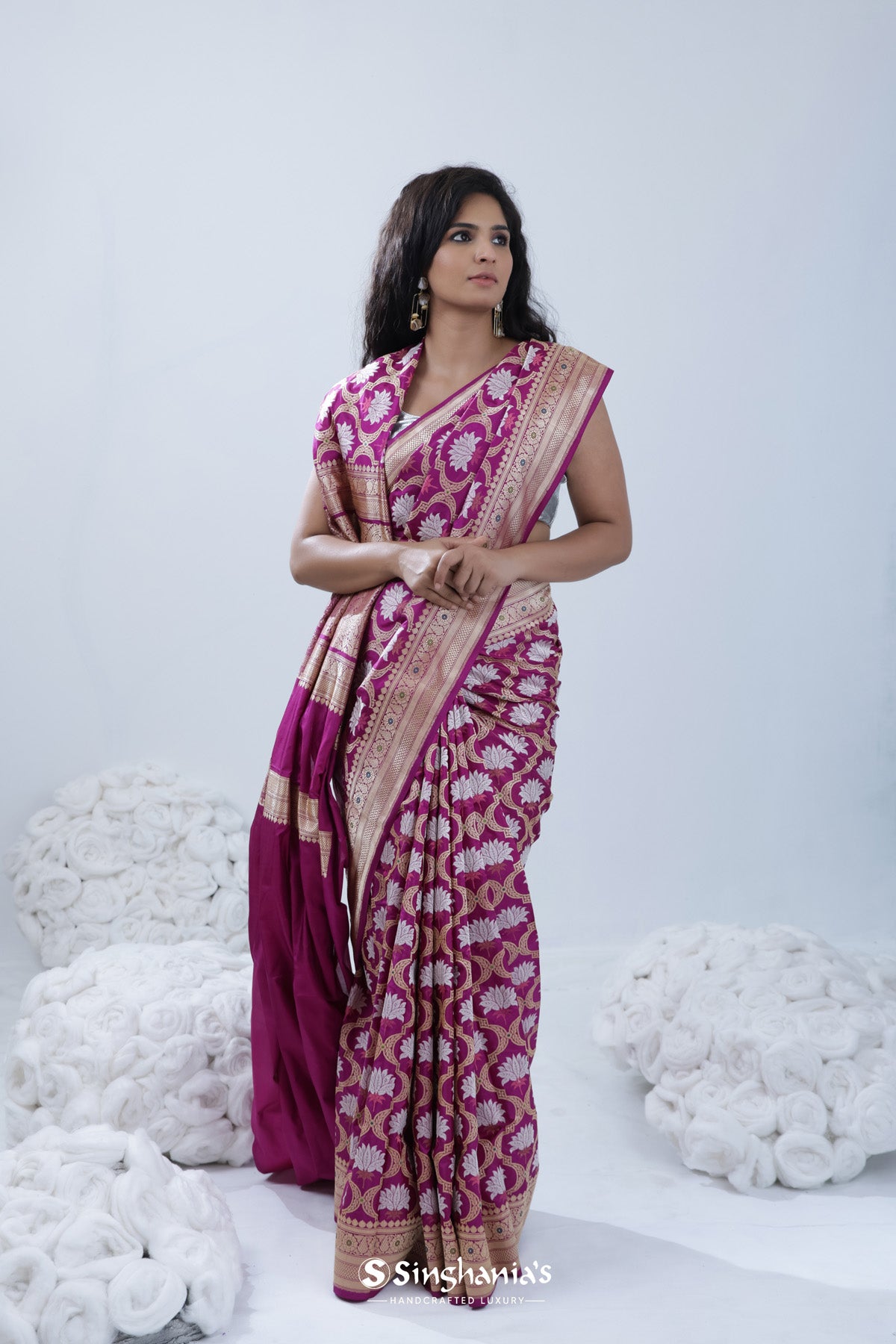 Traffic Purple Banarasi Silk Saree With Floral Ogival Weaving