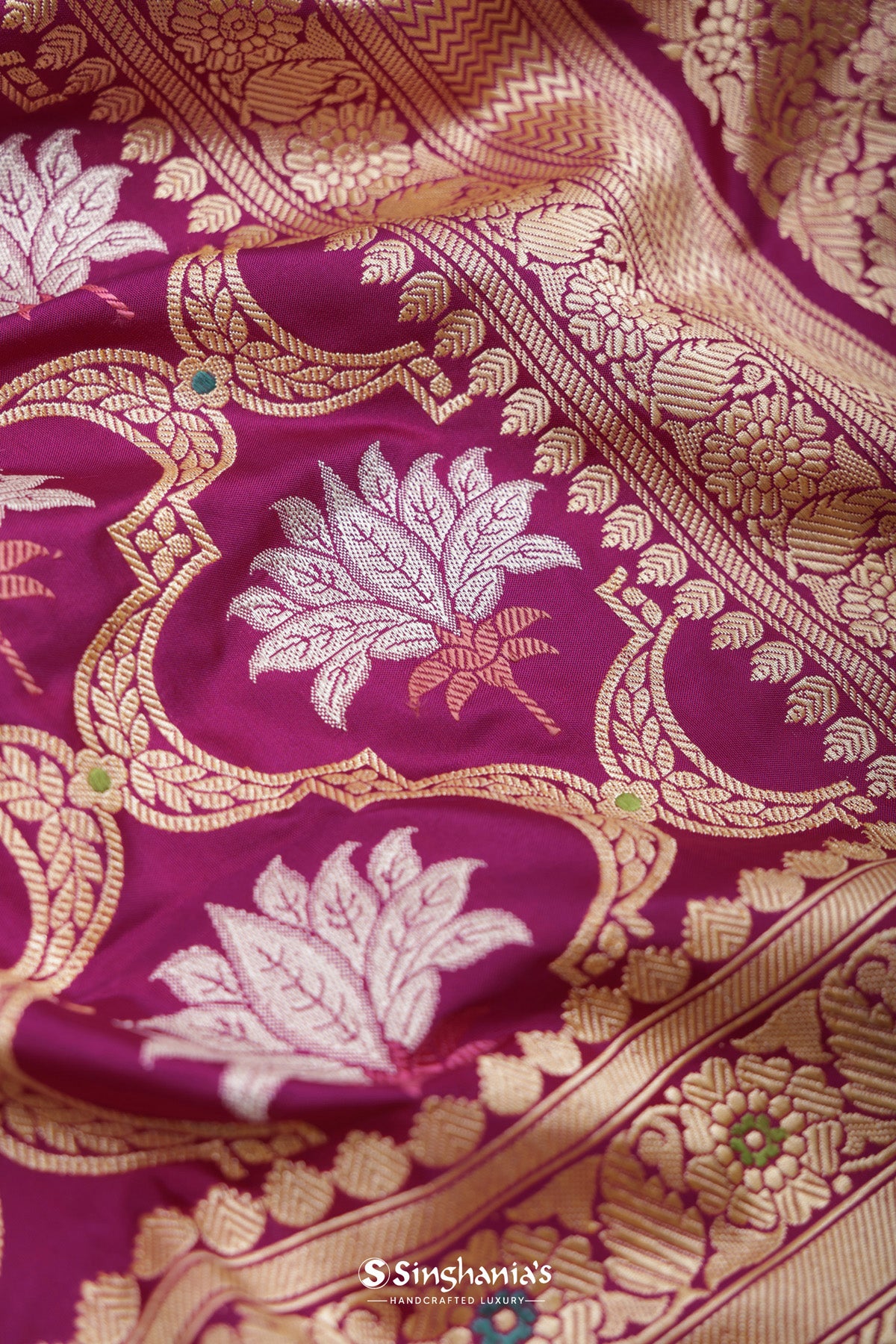 Traffic Purple Banarasi Silk Saree With Floral Ogival Weaving