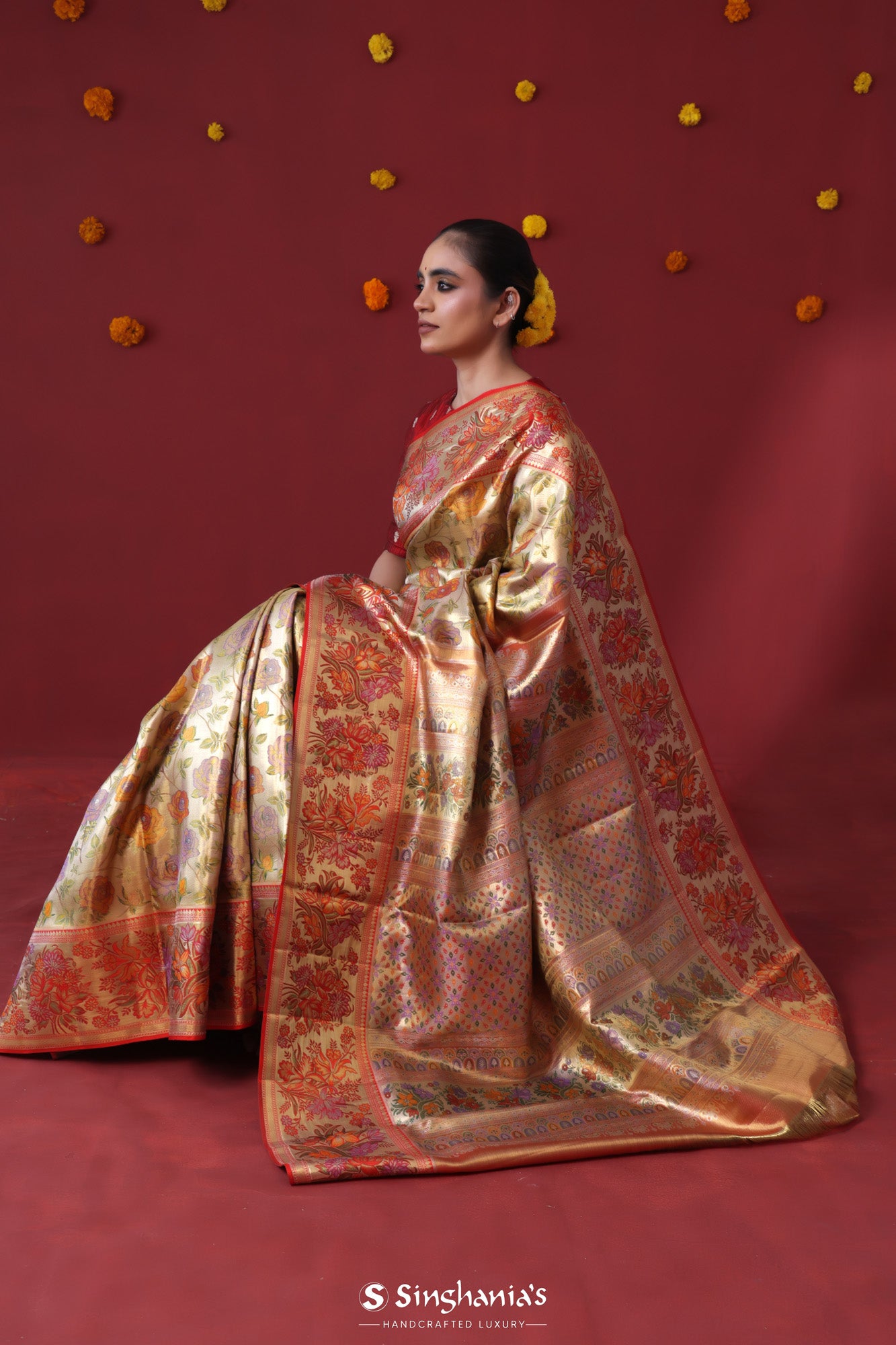 Vegas Gold Tissue Kanjivaram Saree With Floral Jaal Weaving