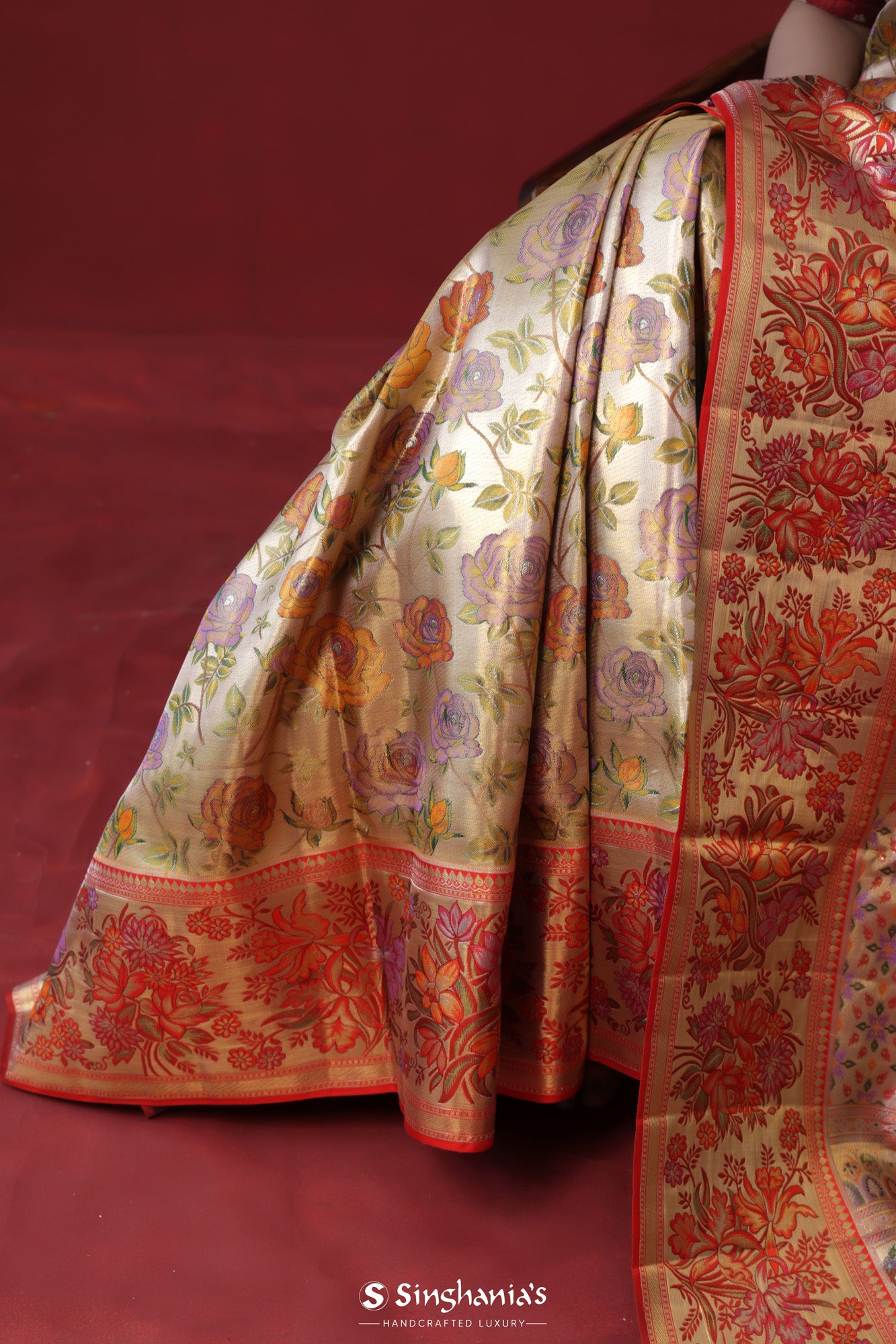 Vegas Gold Tissue Kanjivaram Saree With Floral Jaal Weaving