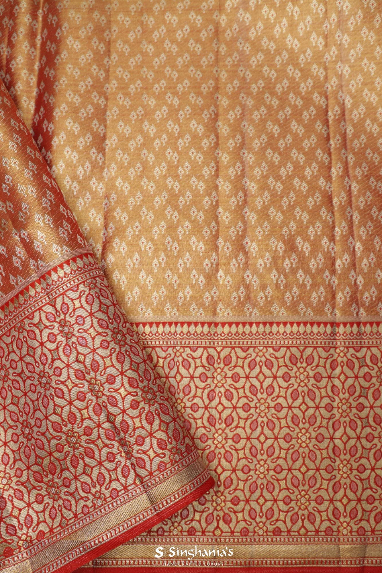 Vegas Gold Tissue Kanjivaram Saree With Floral Jaal Weaving